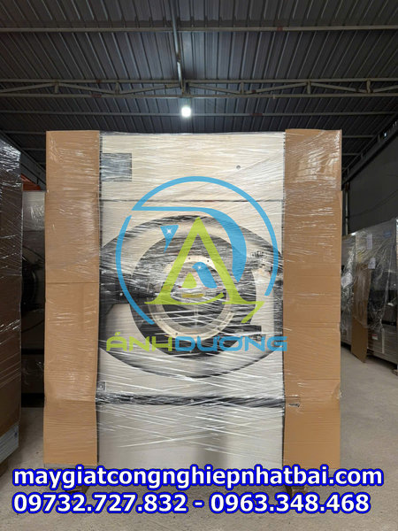 Máy giặt công nghiệp Osaka 30kg tại kho hà nội